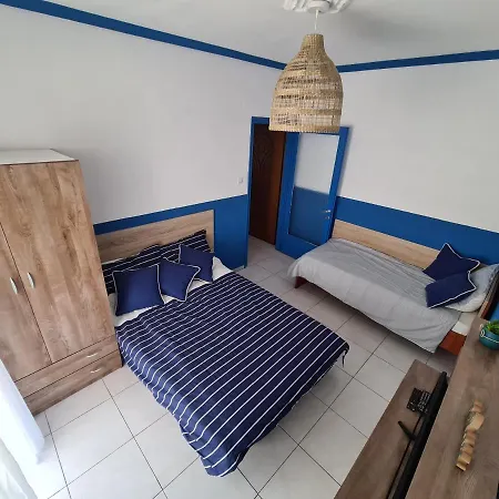 Blue Shell Apartment *